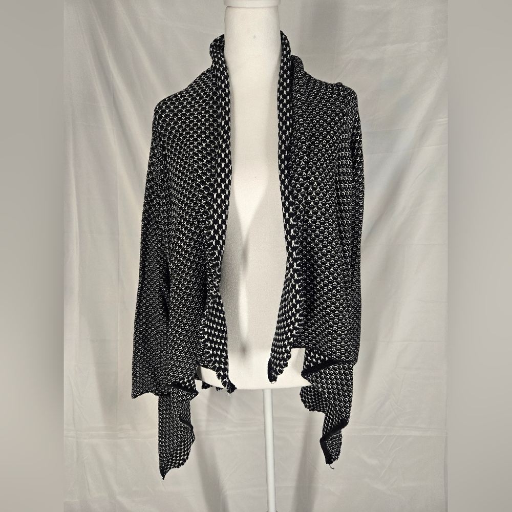 #79- Elegant Black and White Women's Cape